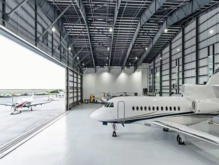 clear span airplane hangar