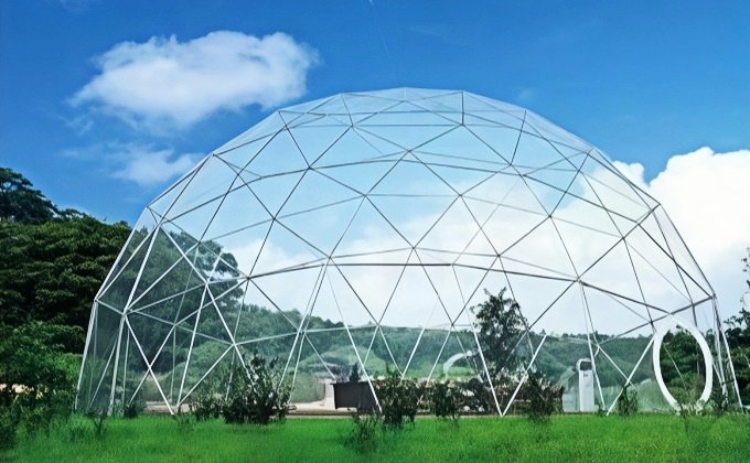Geodesic Dome with Full Transparent Cover
