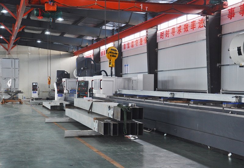 Foerstine professional, fully equipped workshop-1