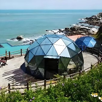 Glass Half Sphere Tent