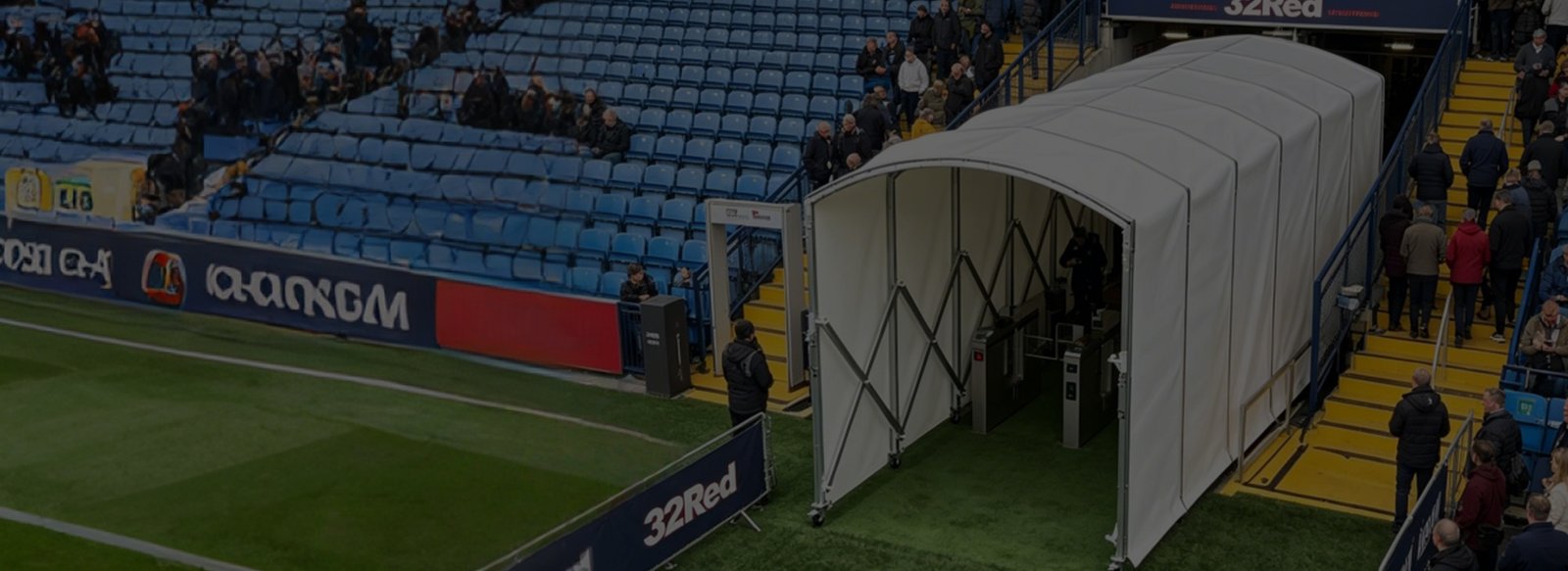 player retractable tunnel tent